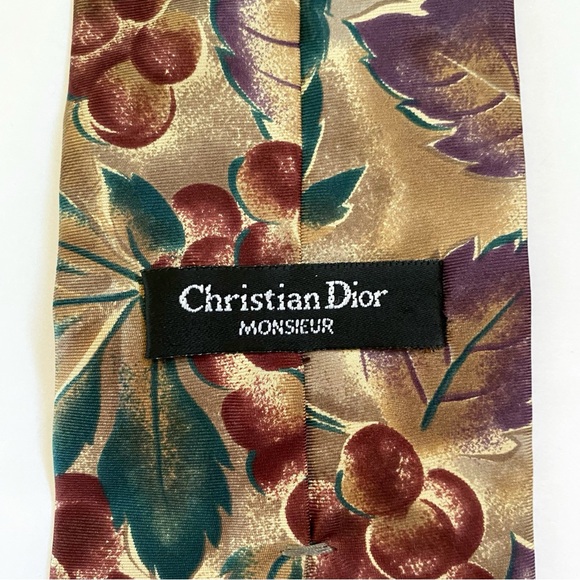 VINTAGE CHRISTIAN DIOR BROWN TAN PURPLE RED GRAPE LEAF PRINT SILK NECK TIE - Picture 4 of 5